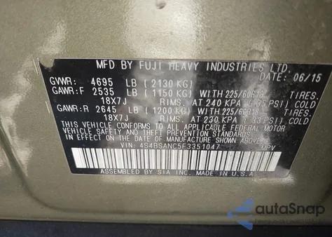 2015 Subaru Outback 2.5I Limited z USA, uszkodzony, nr VIN 4S4BSANC5F3351047